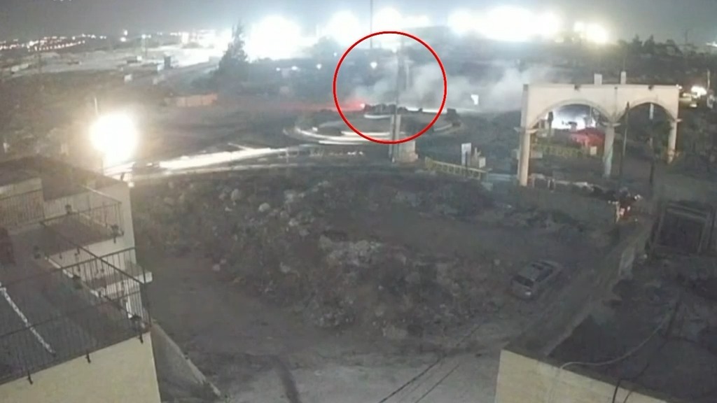 שוטר וחייל נפצעו במרדף אחר חשודים חמושים בציר 60
