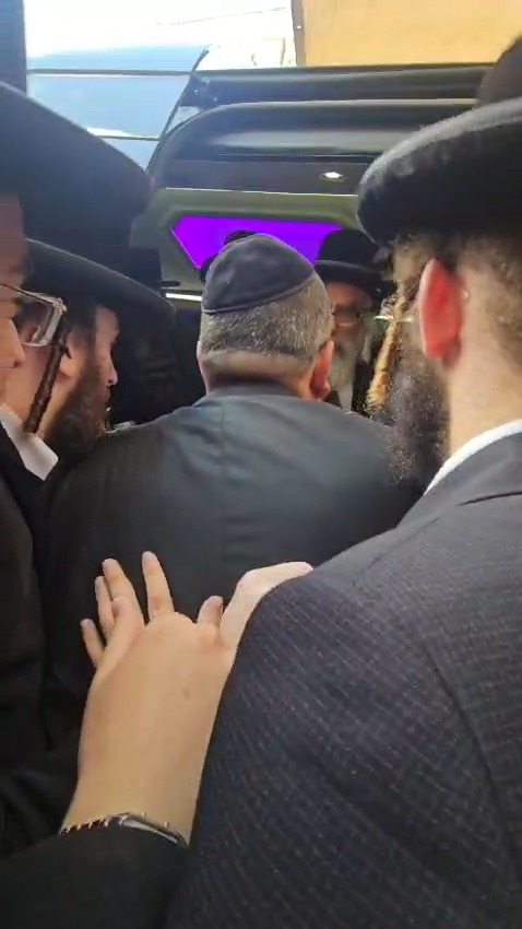המפלגה שמחפשת אישה חרדית לרשימה | 'זיידל'ע' עם כל הנייעס והחשיפות
