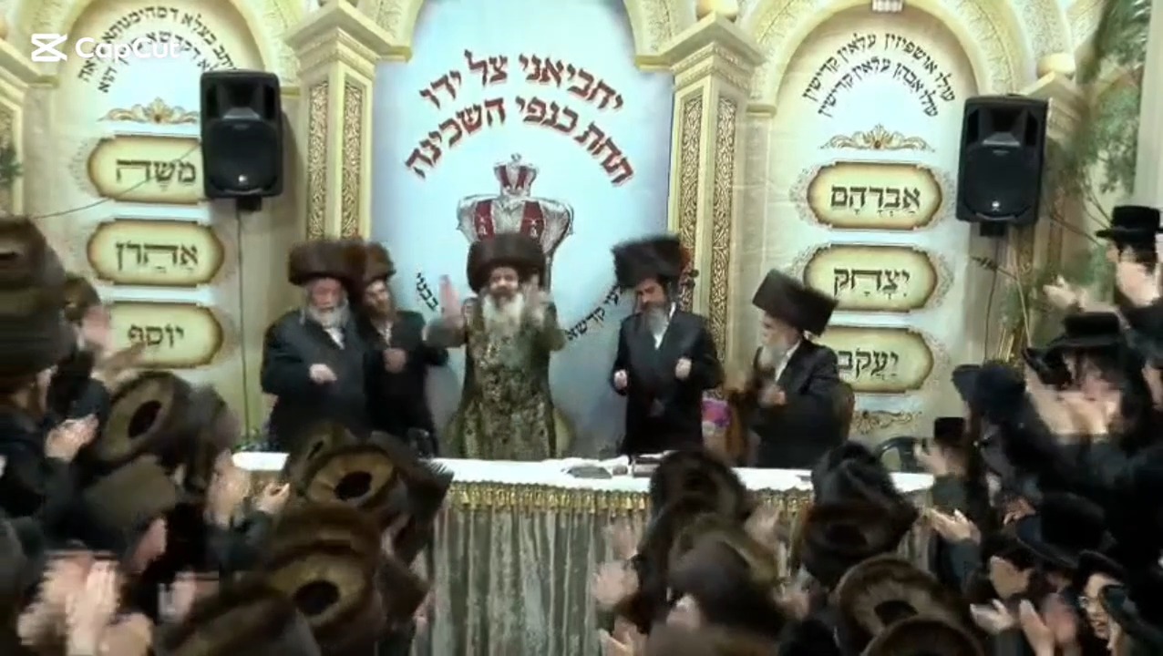 שעות של התעלות בשמחת בית השואבה בחצר זוטשקא