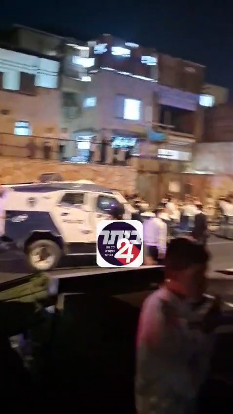 מהומה אלימה בביתר עילית: עשרות תקפו שוטרים בישיבה
