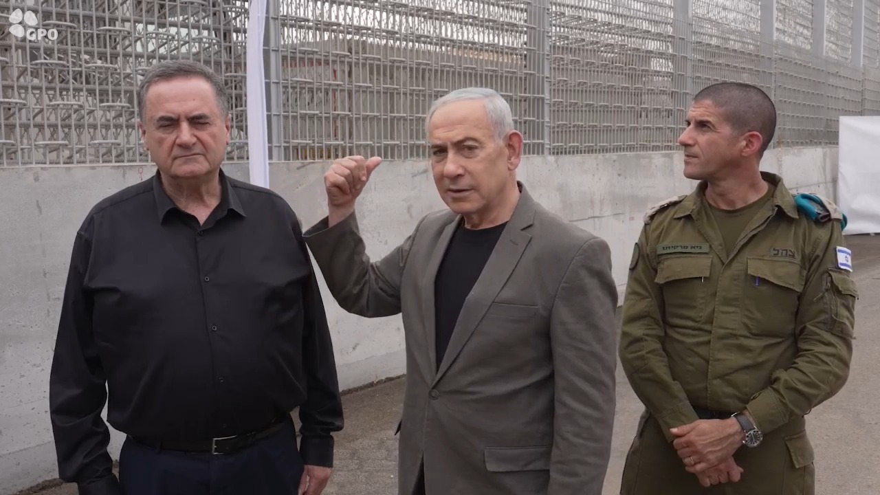 נתניהו בעמק הירדן: מקיפים את ישראל במכשול ענק
