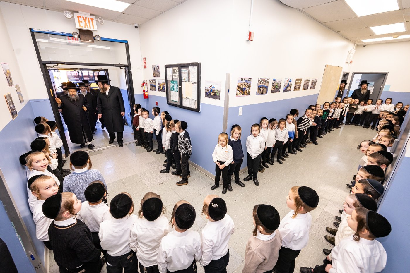 חנוכה בחצה"ק באבוב 45