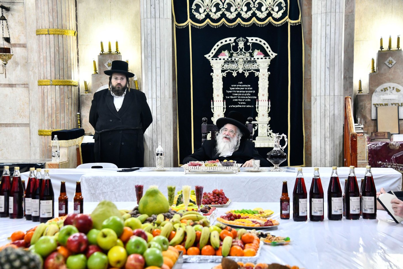 ט"ו בשבט בחצה"ק חוג חתם סופר
