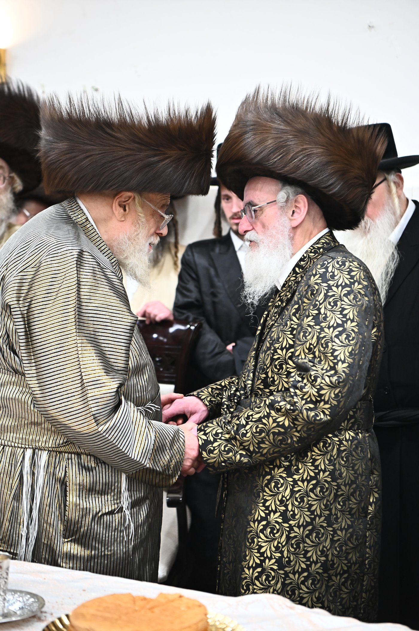 שמחת השבע ברכות בחצה"ק קרעטשניף - תולדות אהרן - קאסוב ויז'ניץ