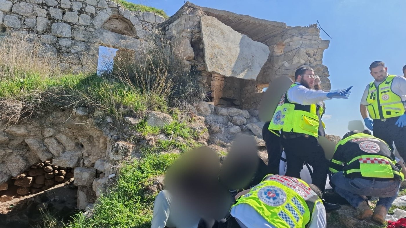 תקרת בטון קרסה במבנה הנטוש באמצע הטיול; 5 נפצעו