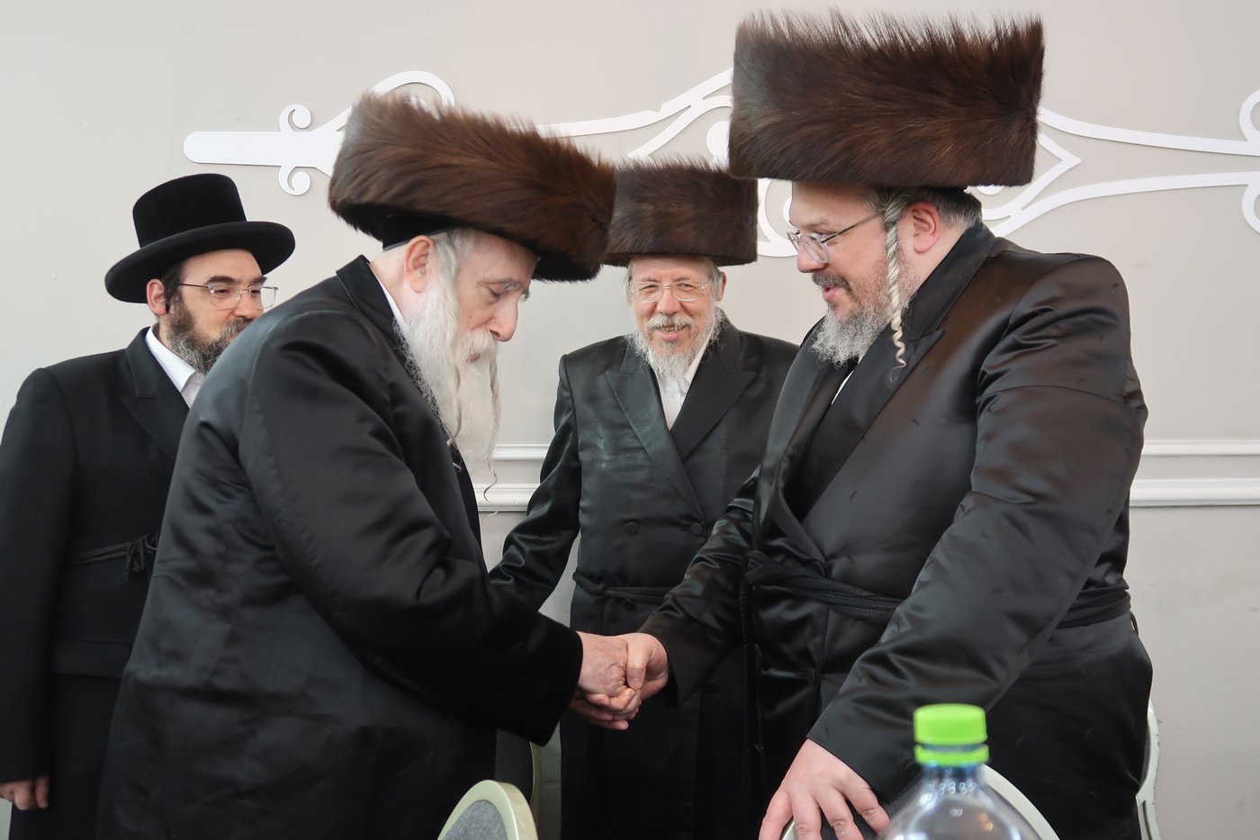 שמחת נישואי נכד גאב"ד מאקאווא