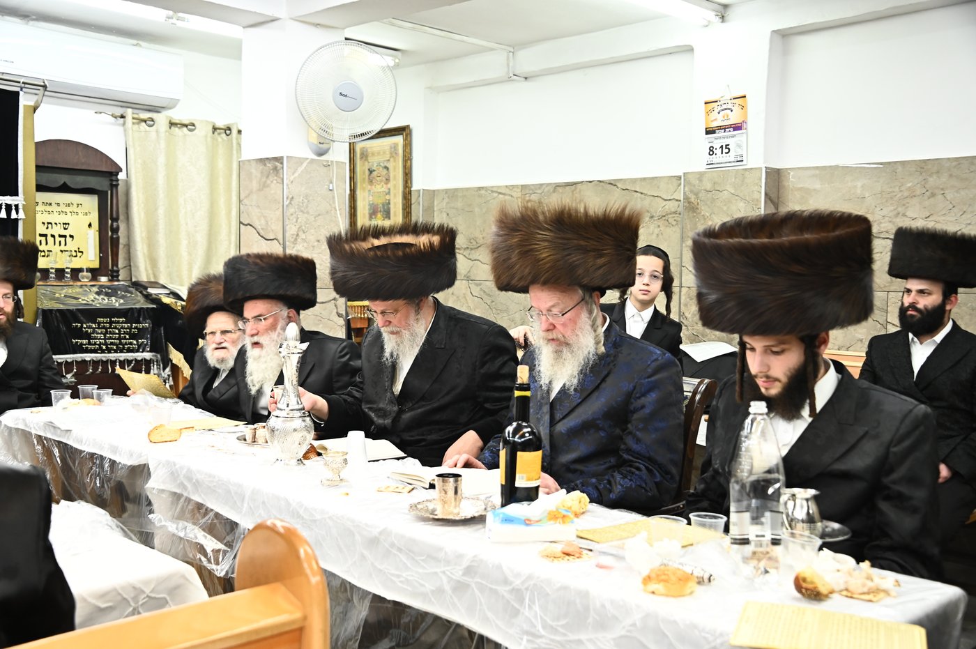 האדמו"ר מביאלה לונדון שבת אצל האדמו"ר מביאלה ישרי לב