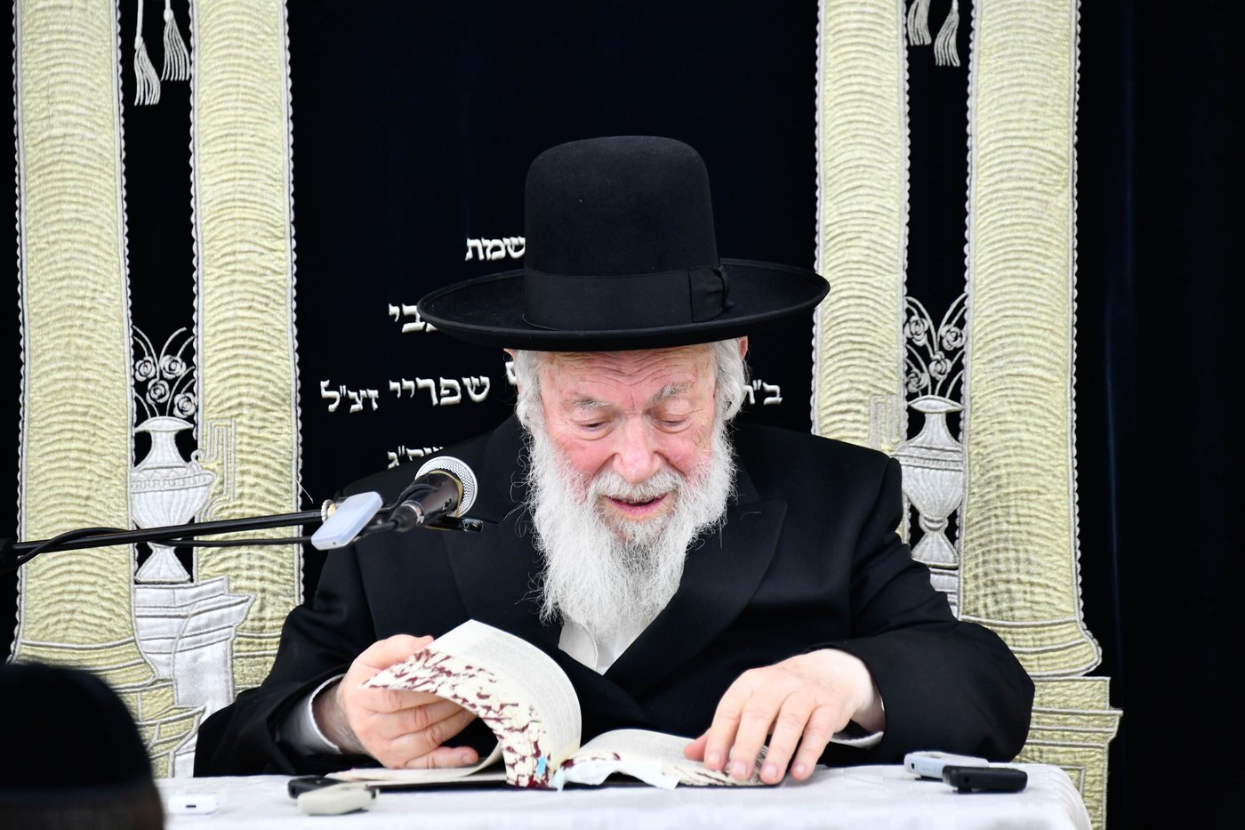 עצרת הספד להגר"ח קנייבסקי בהיכל ישיבת 'קריית מלך'
