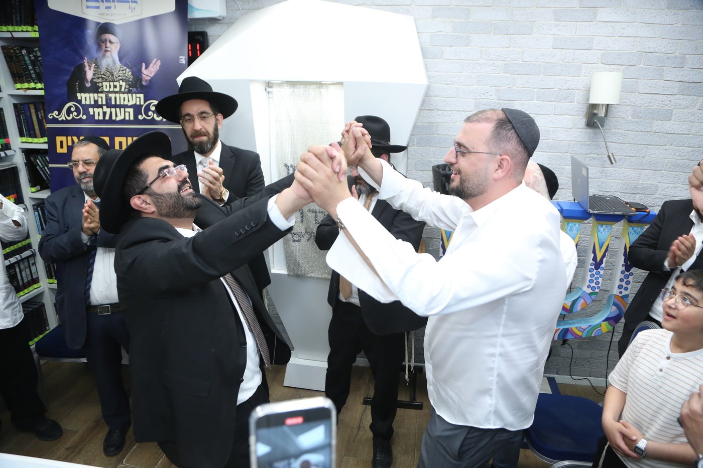 סיום מסכת מגילה בבסר 3