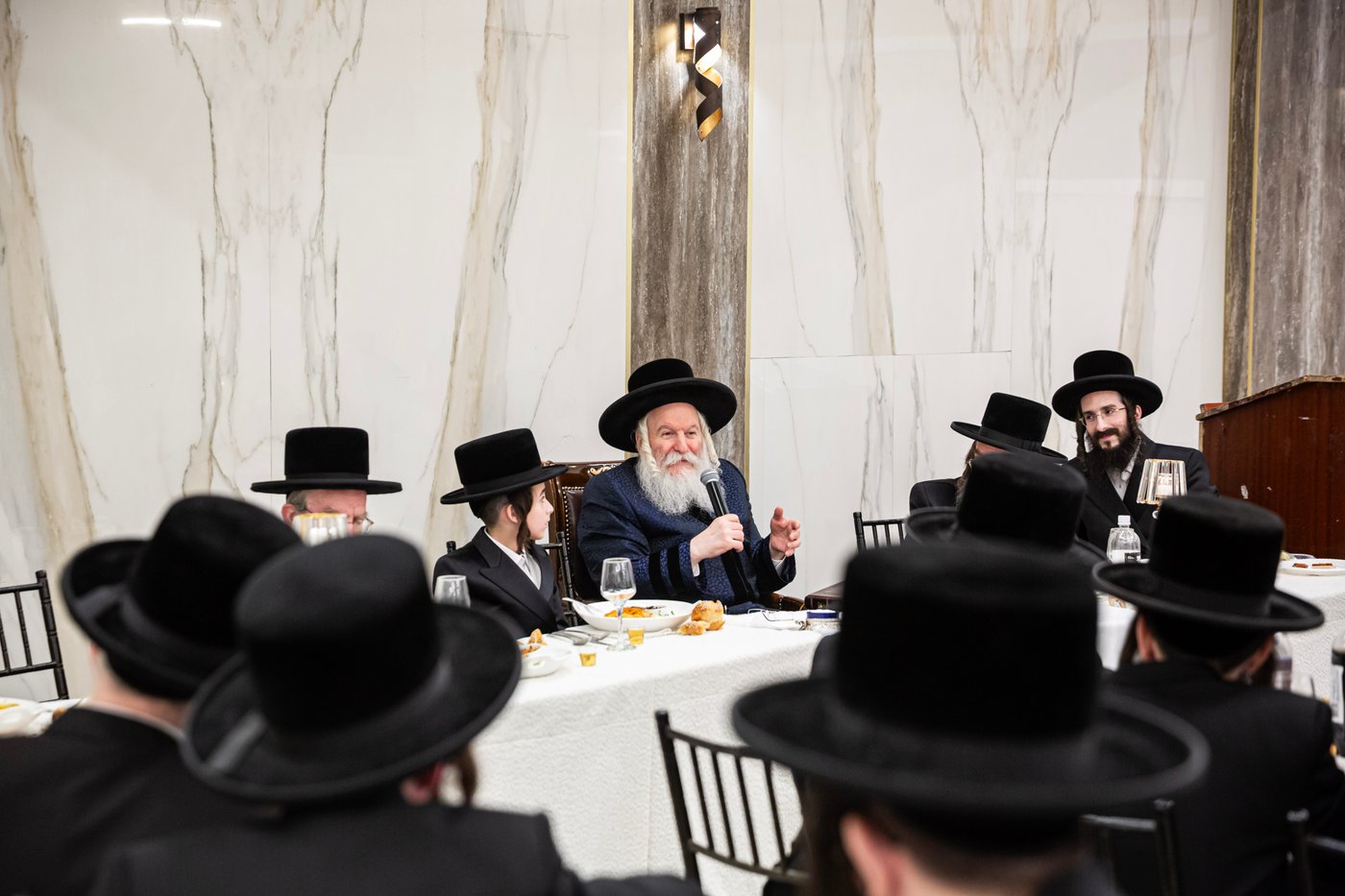 שמחת הבר מצווה לנכד האדמו"ר מבאבוב