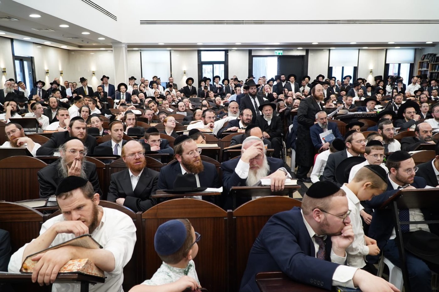 הגר"ש אלתר בשיעור חוה"מ פסח באחיסמך