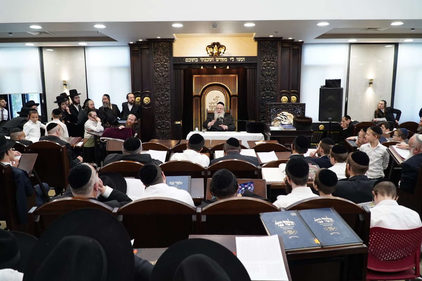 הגר"ש אלתר בשיעור חוה"מ פסח באחיסמך
