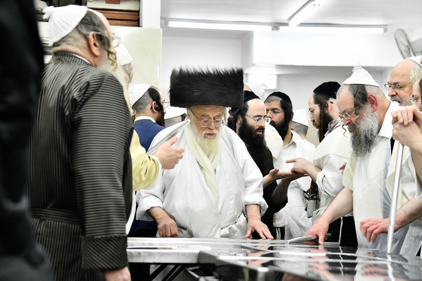 האדמו"ר מתולדות אהרן באפיית מצות מצווה