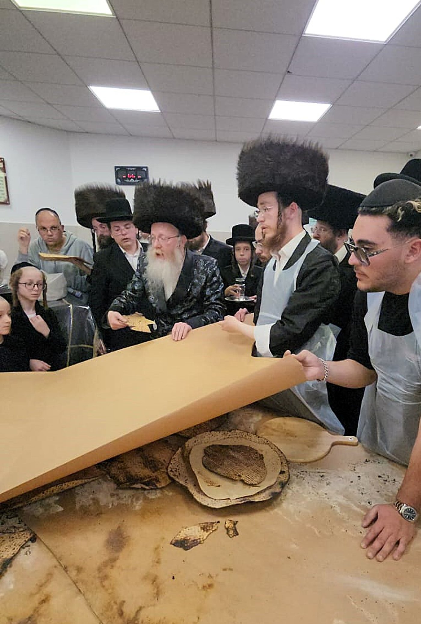 חג הפסח בחצה"ק קרעטשניף קריית גת 
