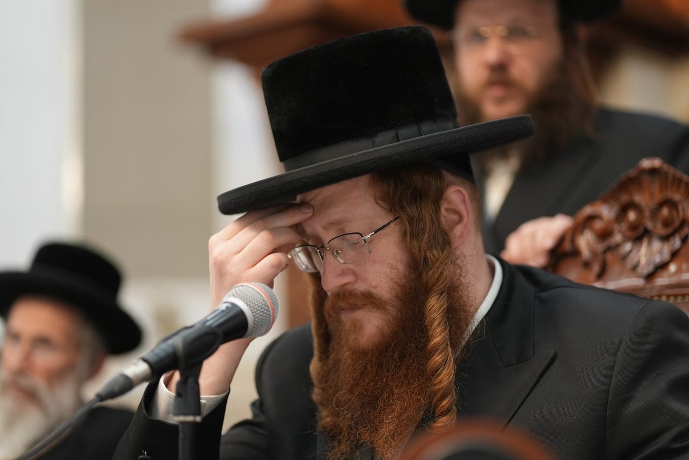 טיש הילולא בקאליב