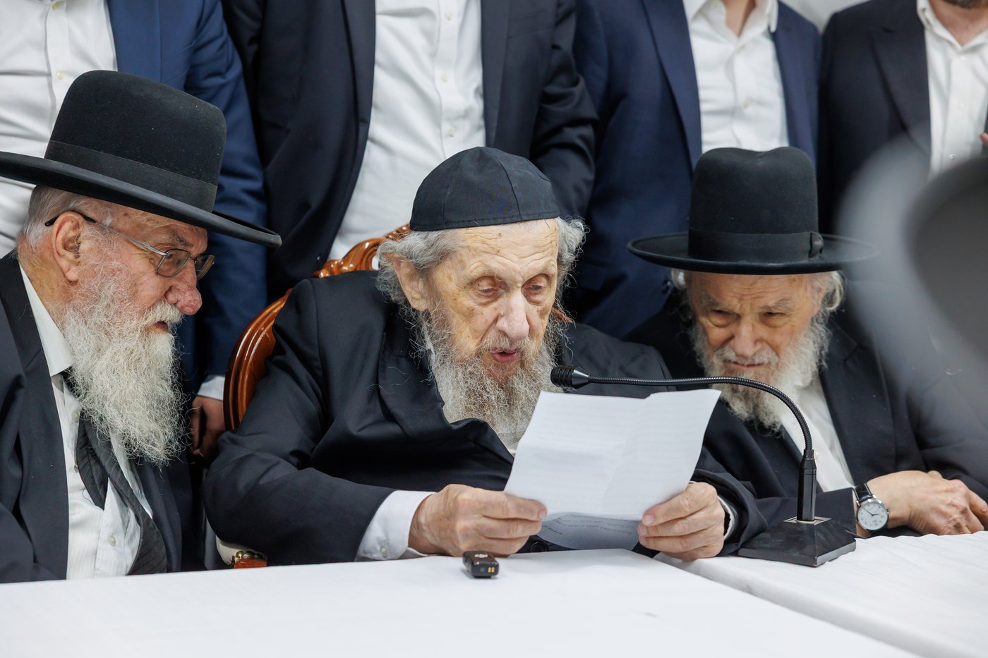 "שאו נא תפילה בעדי" | דברי מנהיג עולם התורה בכנס החירום