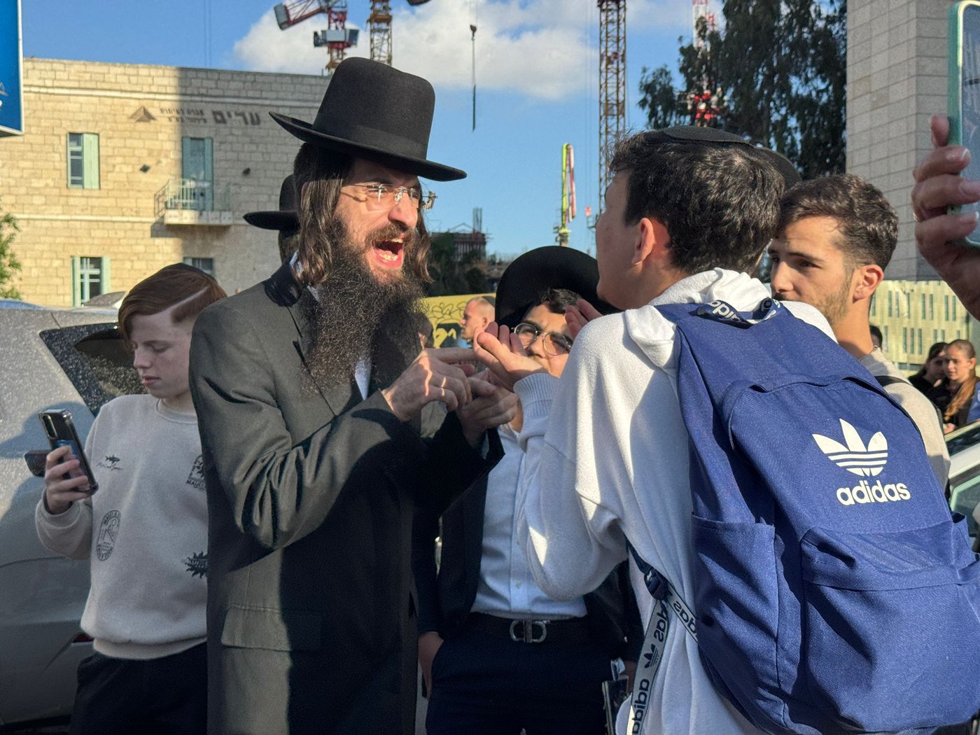 הפגנת 'הרצ"פניקים'
