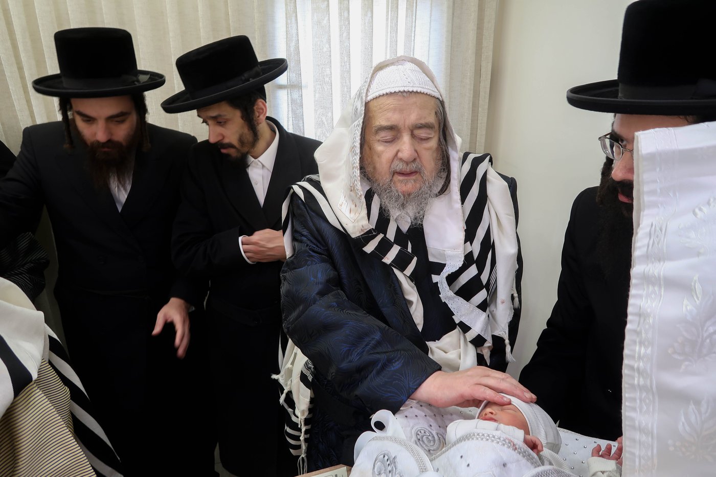 שמחת הברית לנין הגה"צ רבי יעקב מאיר שכטר 