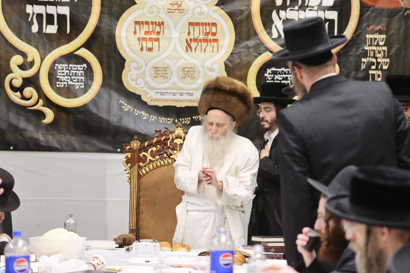 הגה"צ רבי יצחק מאיר מורגנשטרן בטיש לרגל פסח שני