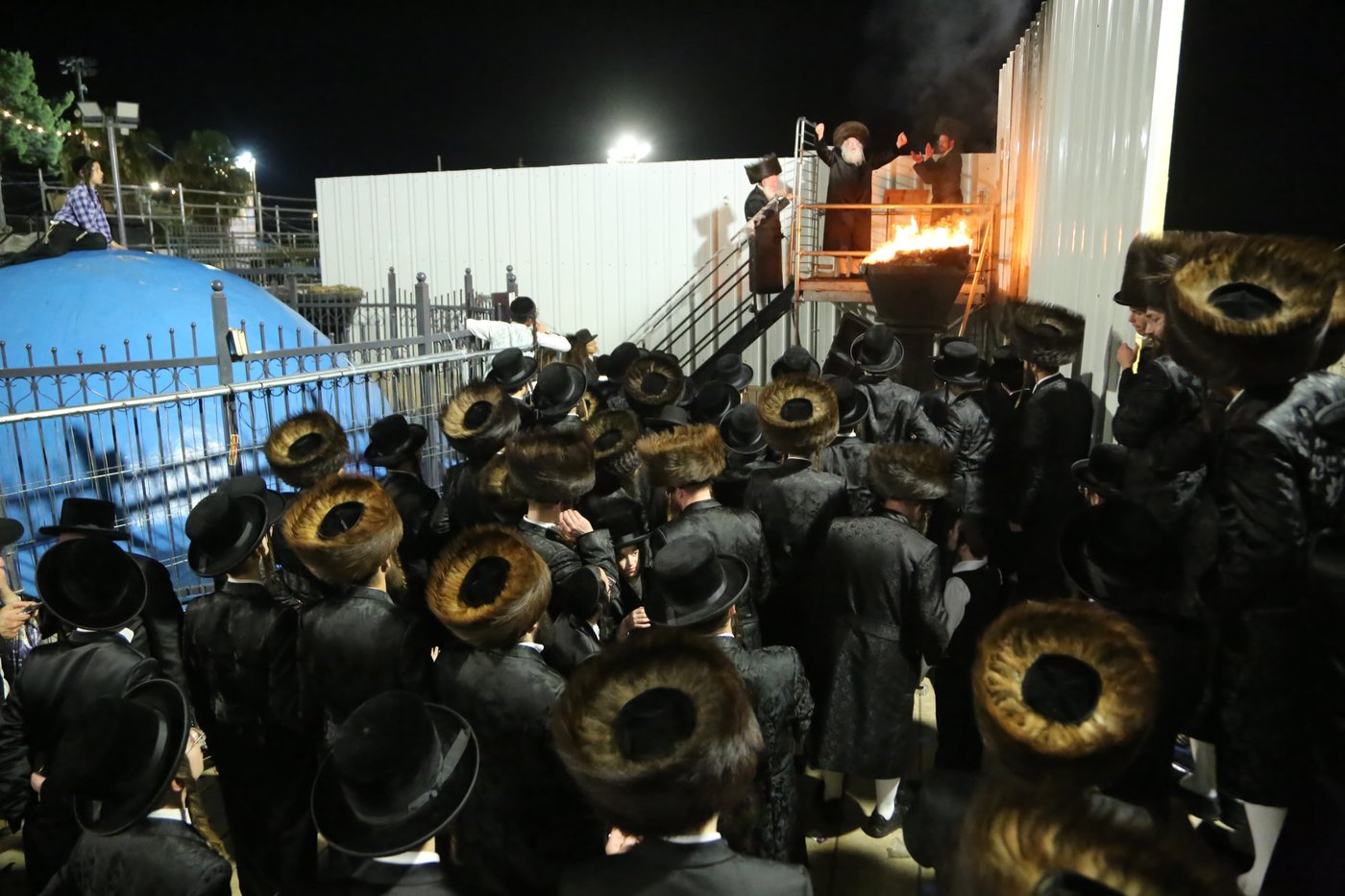 ל"ג בעומר בחצה"ק נדבורנה ירושלים