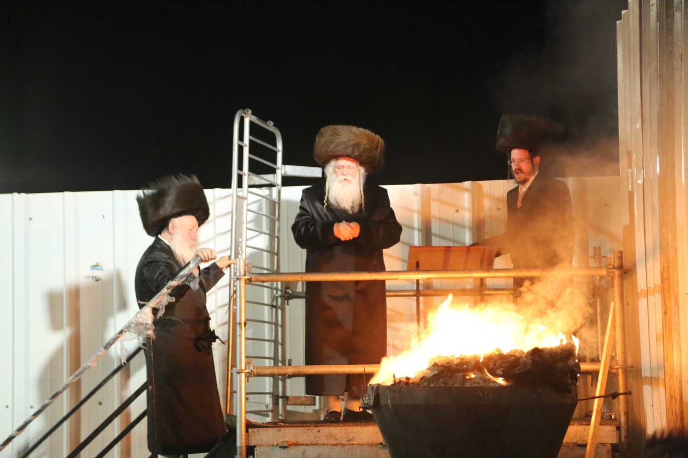 ל"ג בעומר בחצה"ק נדבורנה ירושלים