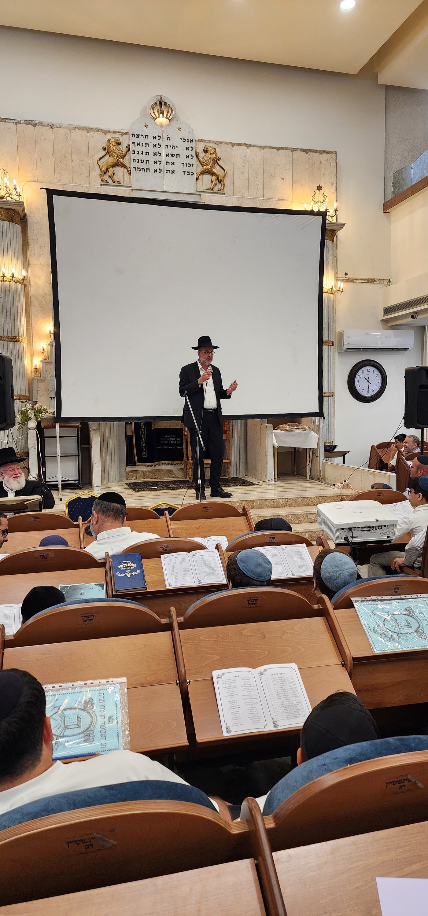 אבות ובנים בת"ת חורב בר"ג