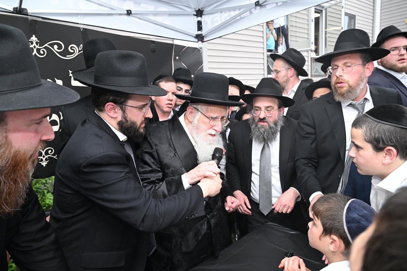 הקהילה ליקווד עם הגר"ע אוירבך