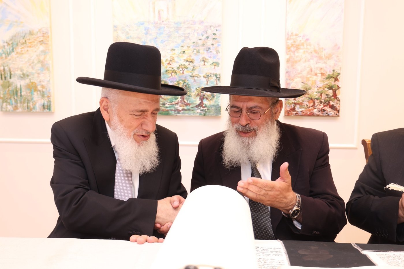 הכנסת ספר תורה לביהמ"ד 'מטה משה' בשכונת קאנטרי רמות