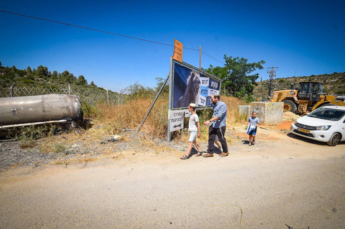 נס בשומרון - חלק ענק מטיל נפל בכניסה לעיר אריאל