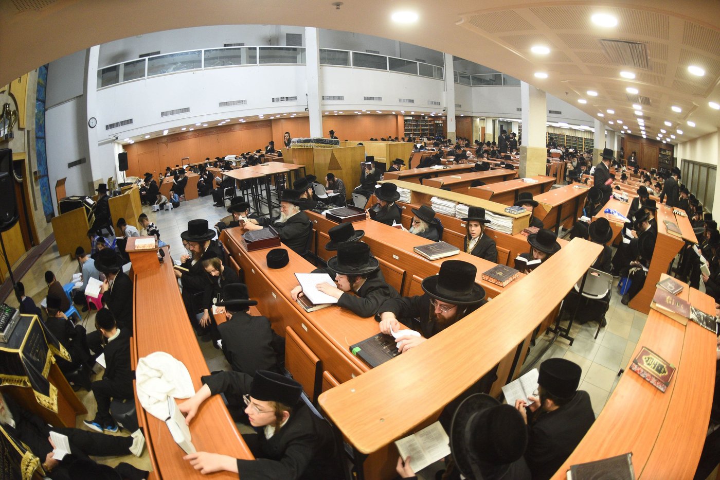 תשעה באב בחצה"ק נדבורנה