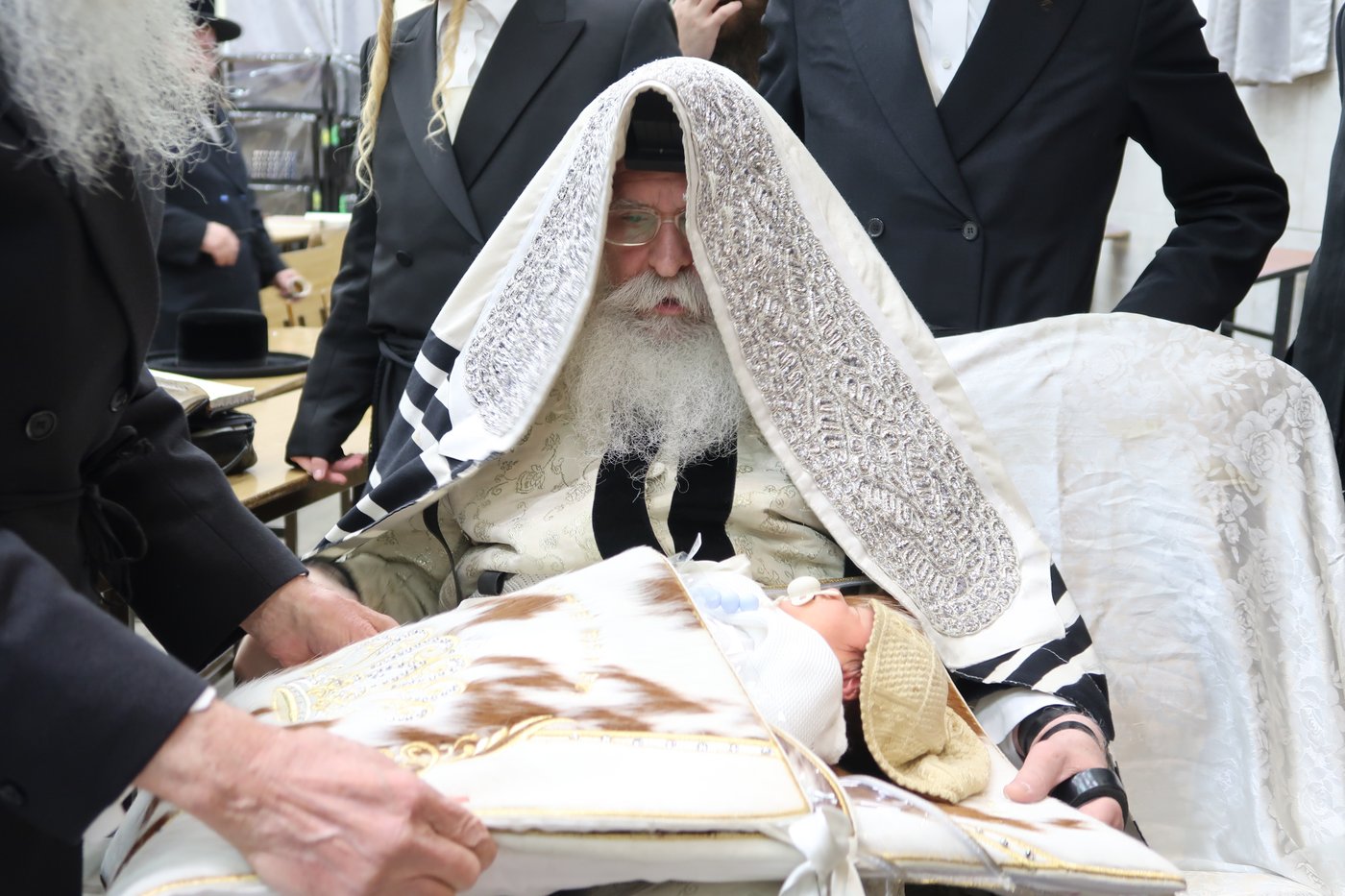 ברית בחצרות נדבורנה ירושלים - זוטשקא ירושלים 
