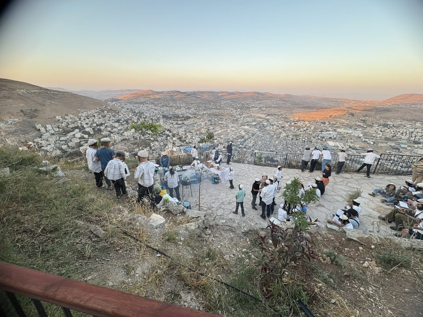 חנוכת בית הכנסת במצפה יוסף