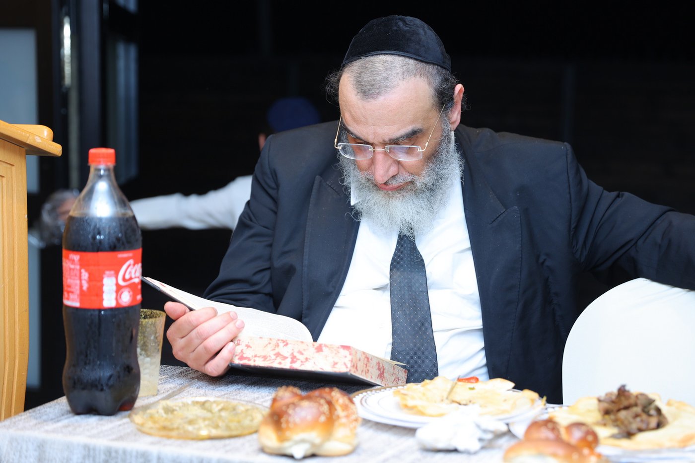 הכנסת ספר תורה לישיבת 'באר יצחק' 
