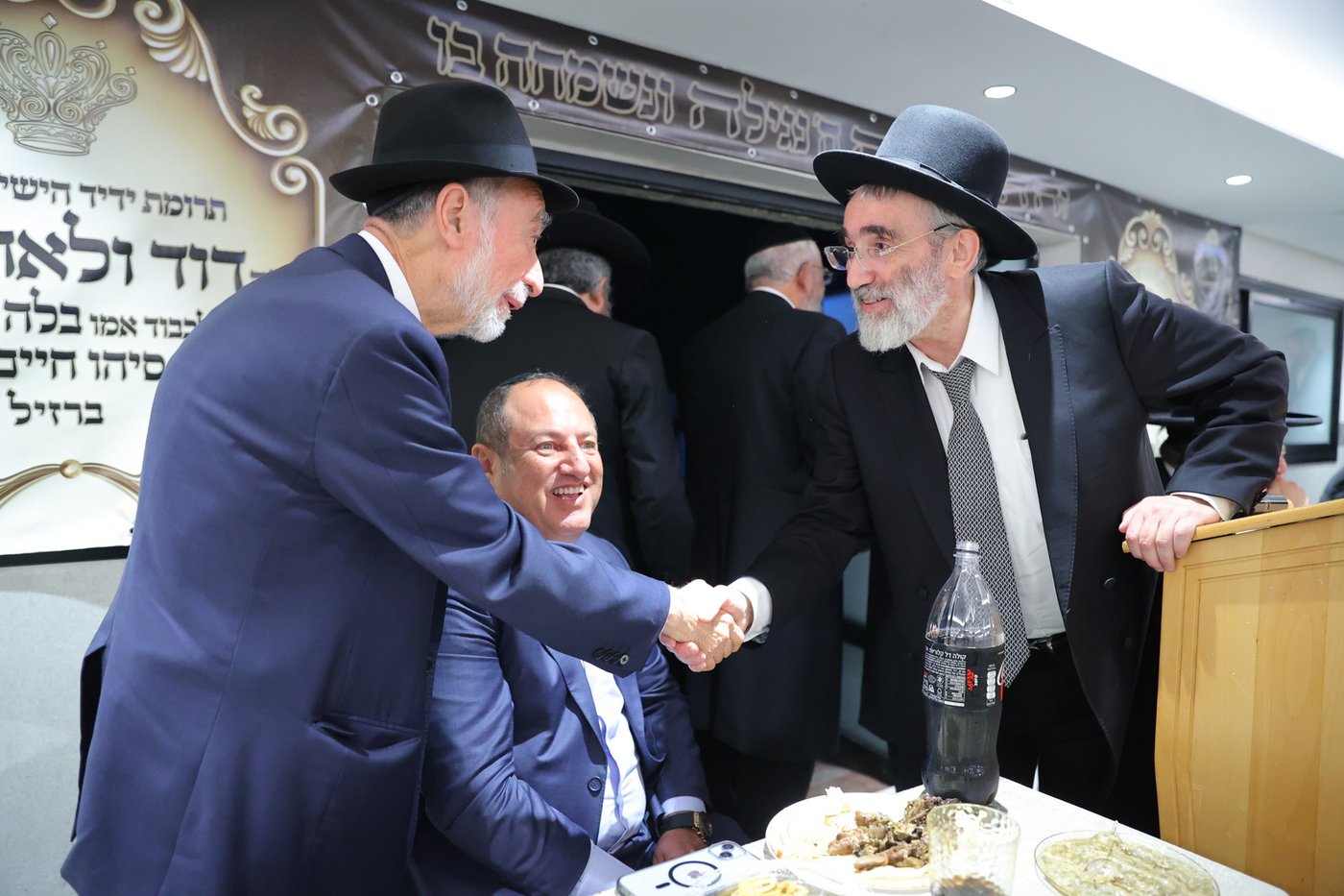 הכנסת ספר תורה לישיבת 'באר יצחק' 