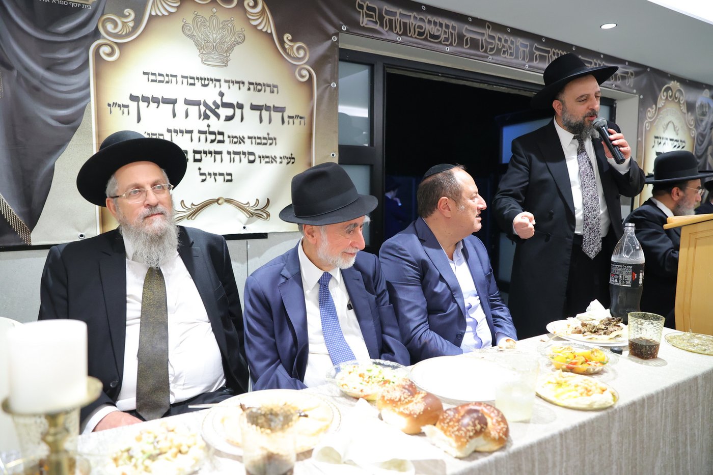 הכנסת ספר תורה לישיבת 'באר יצחק' 