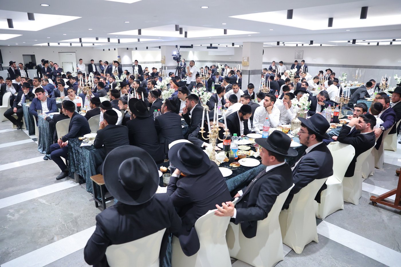 הכנסת ספר תורה לישיבת 'באר יצחק' 