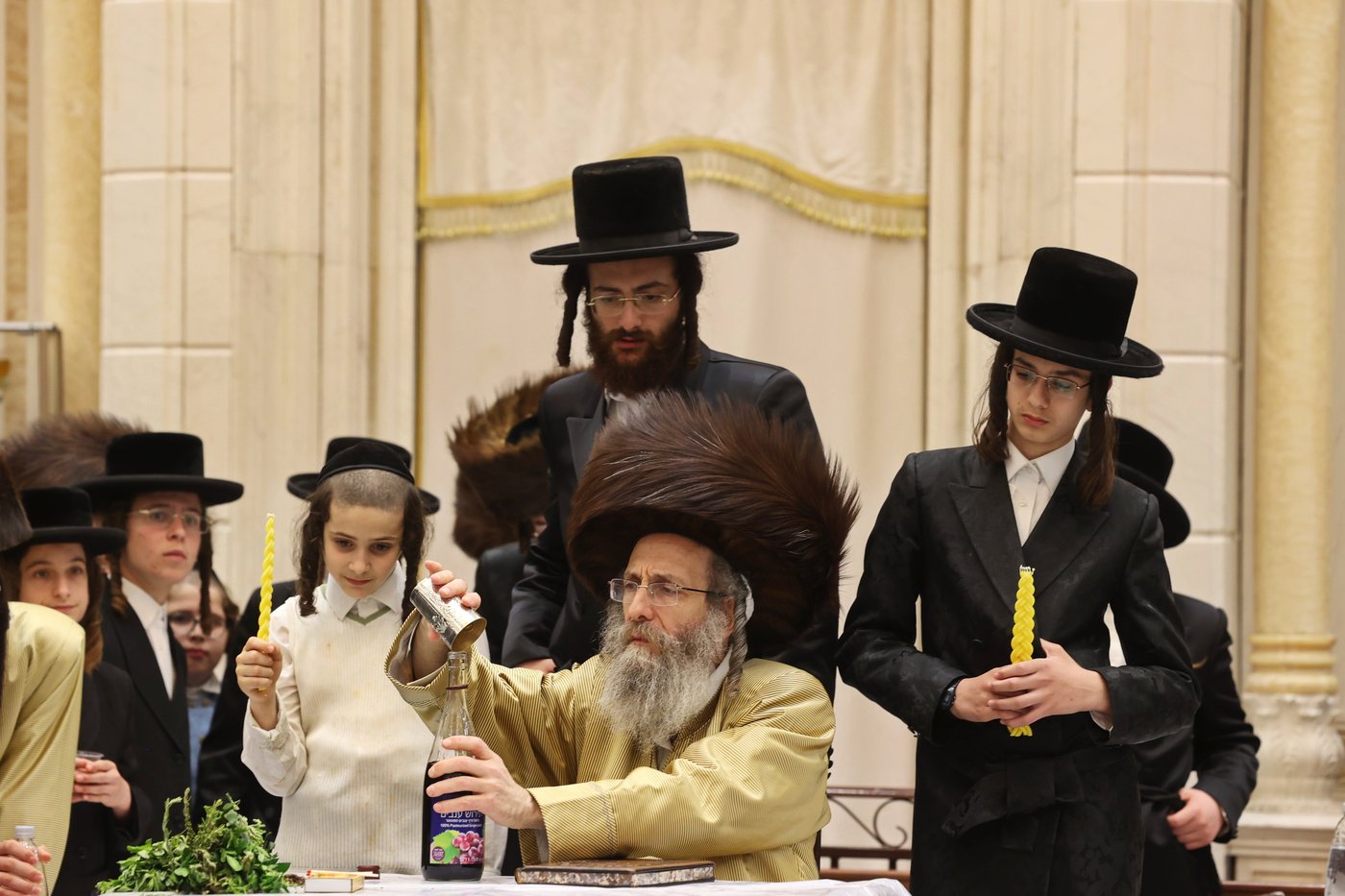 הגה"צ רבי אלימלך בידרמן בהבדלה בבית שמש