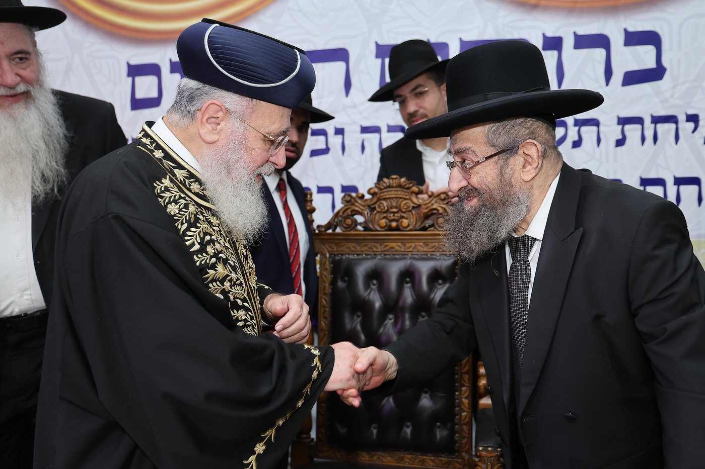 הראשל"צ הגר"י יוסף בביקור בשכונת הסופרים