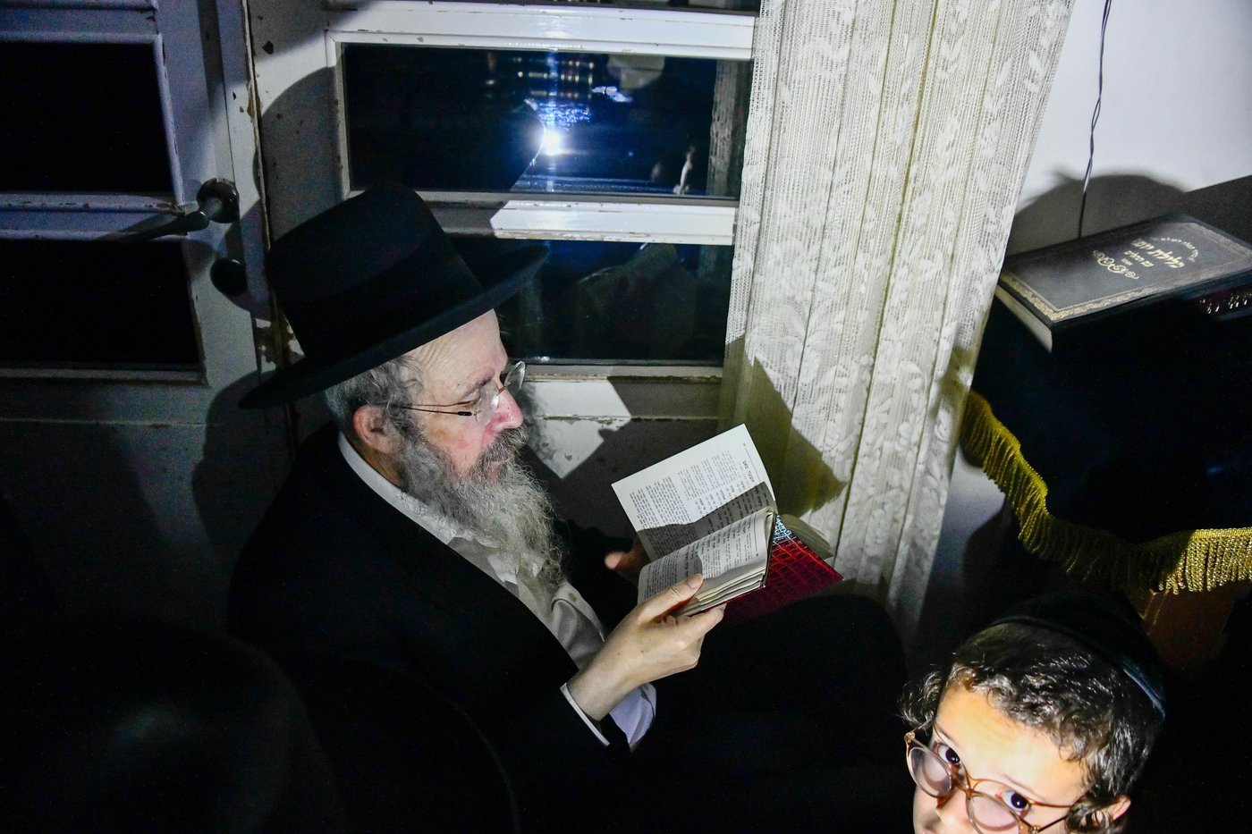 ליל תשעה באב אצל הגרב"ד פוברסקי