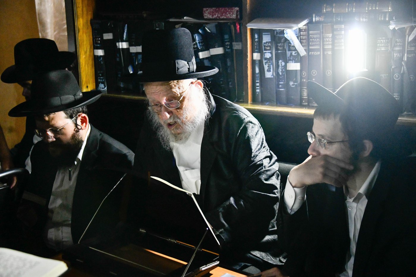 ליל תשעה באב אצל הגרב"ד פוברסקי