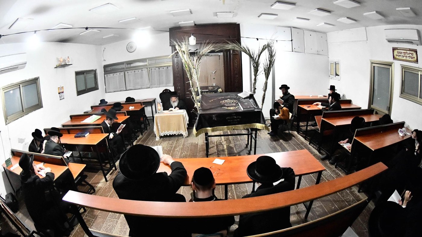תשעה באב בחצה"ק זוטשקא אמסנא