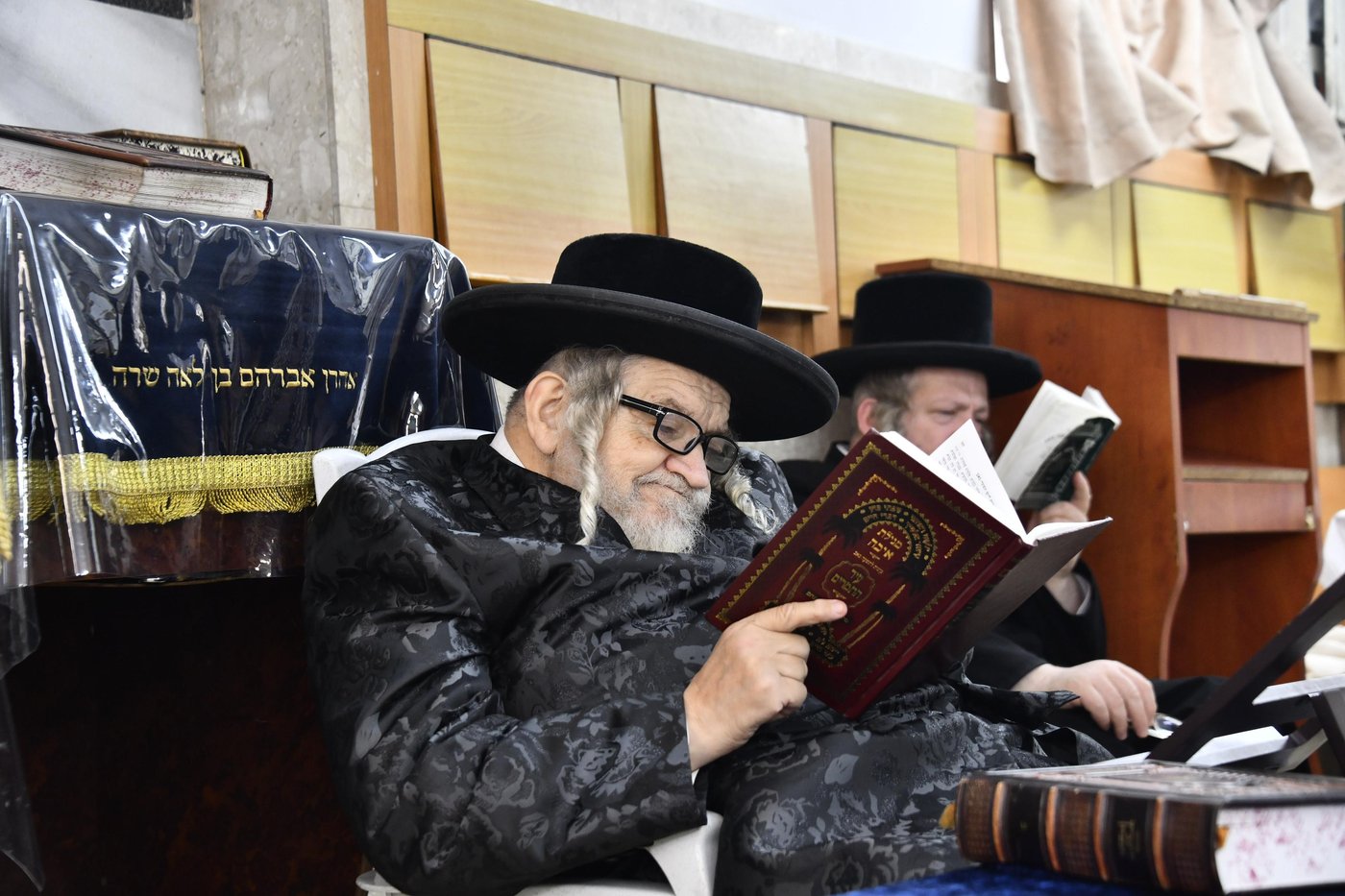 תשעה באב בחצה"ק טעמשוואר