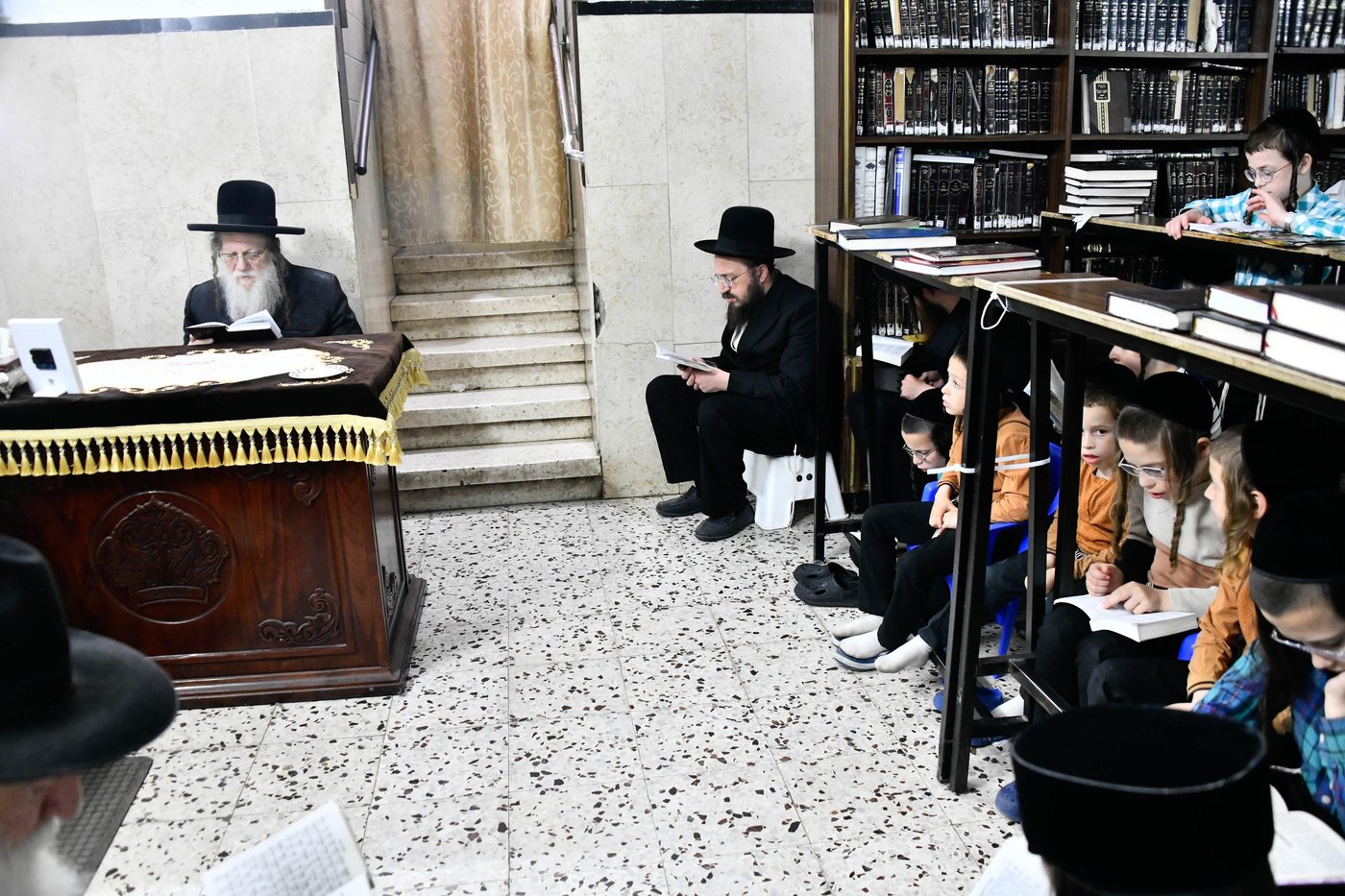 תשעה באב בחצה"ק מודז'יץ