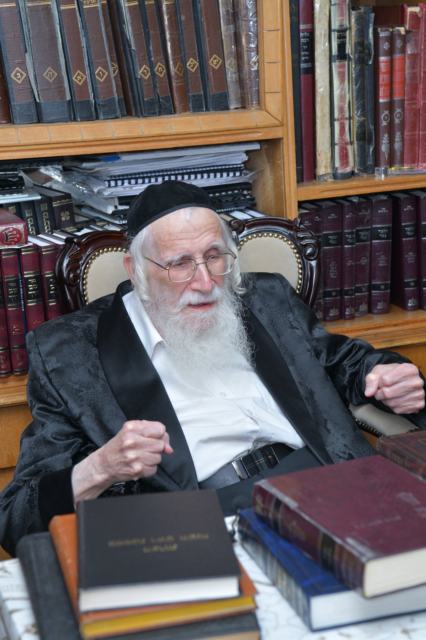 התאחדות רבני הקהילות התכנסו במעונו של הגר"ע אויערבאך