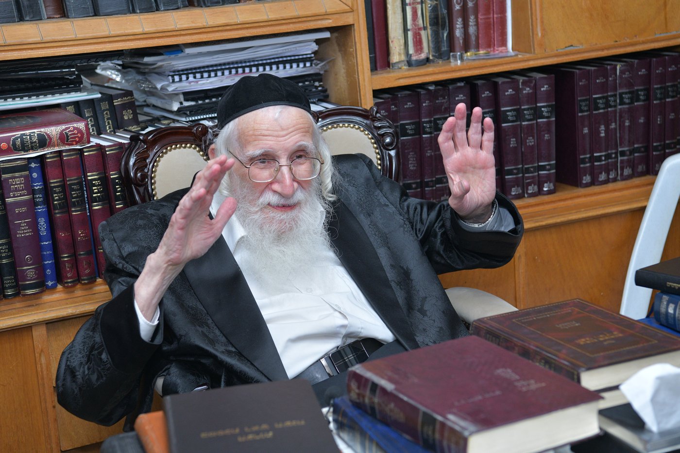 התאחדות רבני הקהילות התכנסו במעונו של הגר"ע אויערבאך