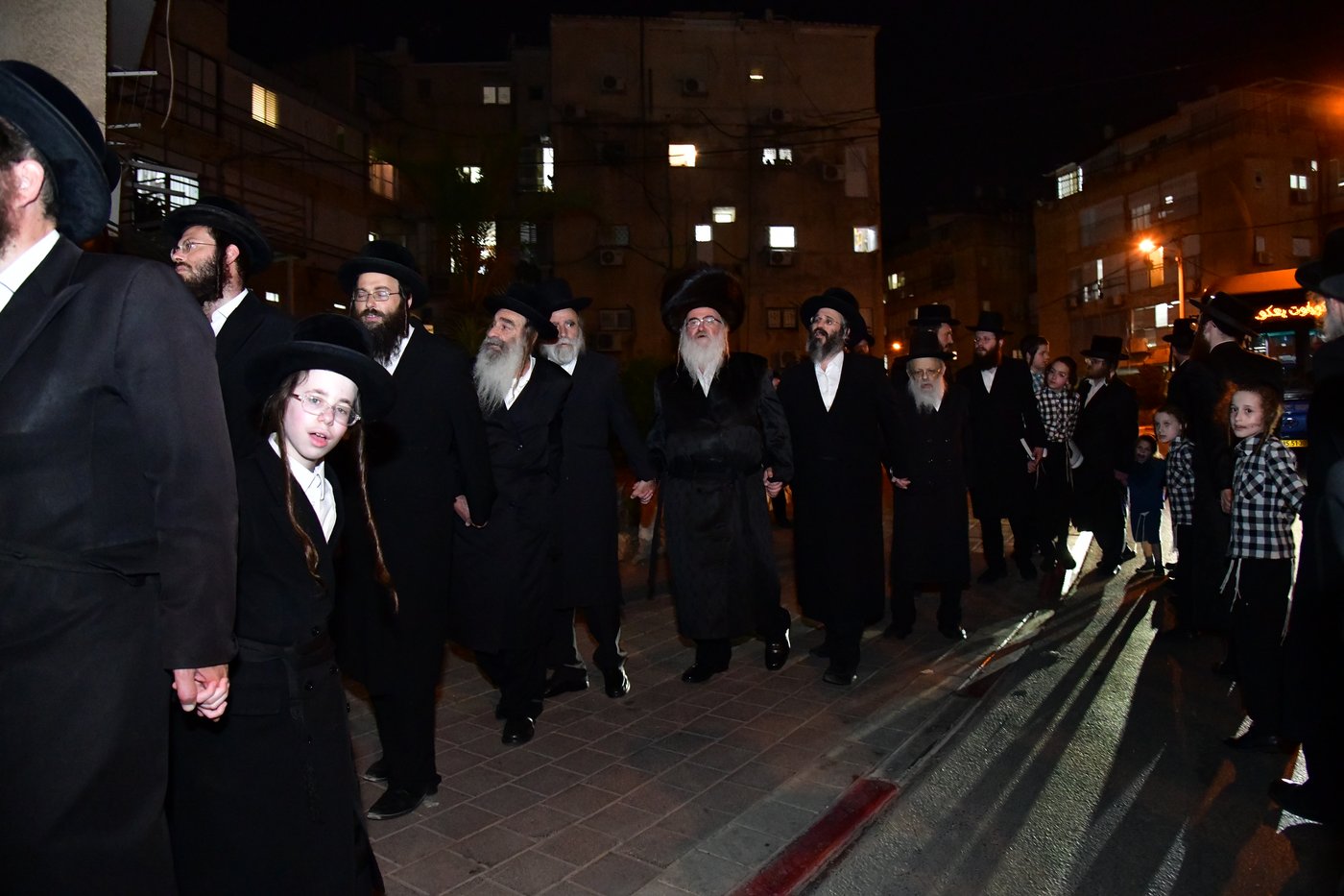 תשעה באב בחצה"ק ביאלה רמת אהרן