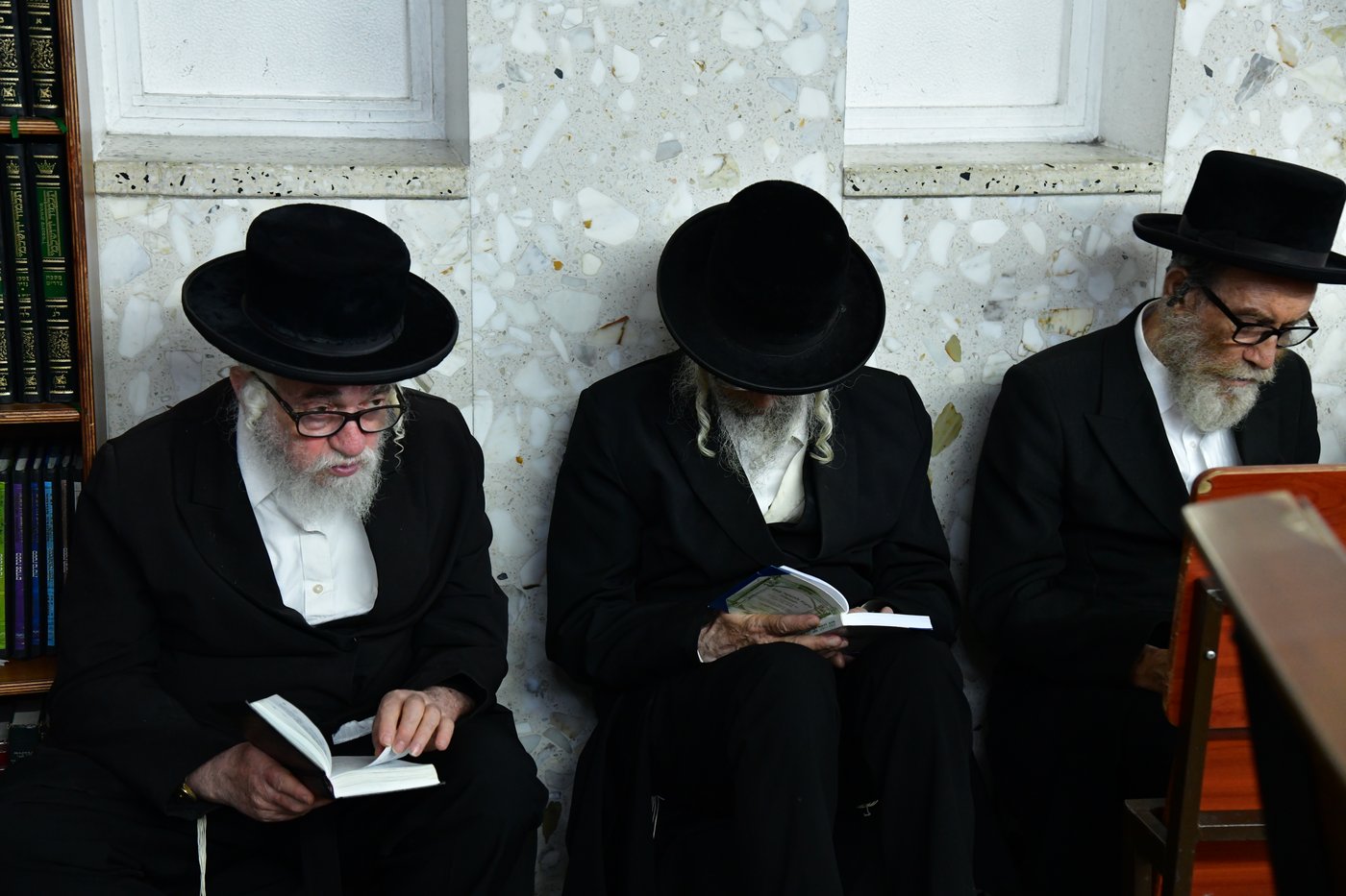 תשעה באב בחצה"ק ביאלה רמת אהרן