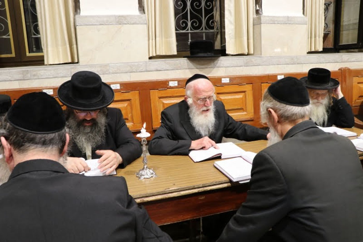 סיום ששה סדרי משנה ב'מאה שערים'