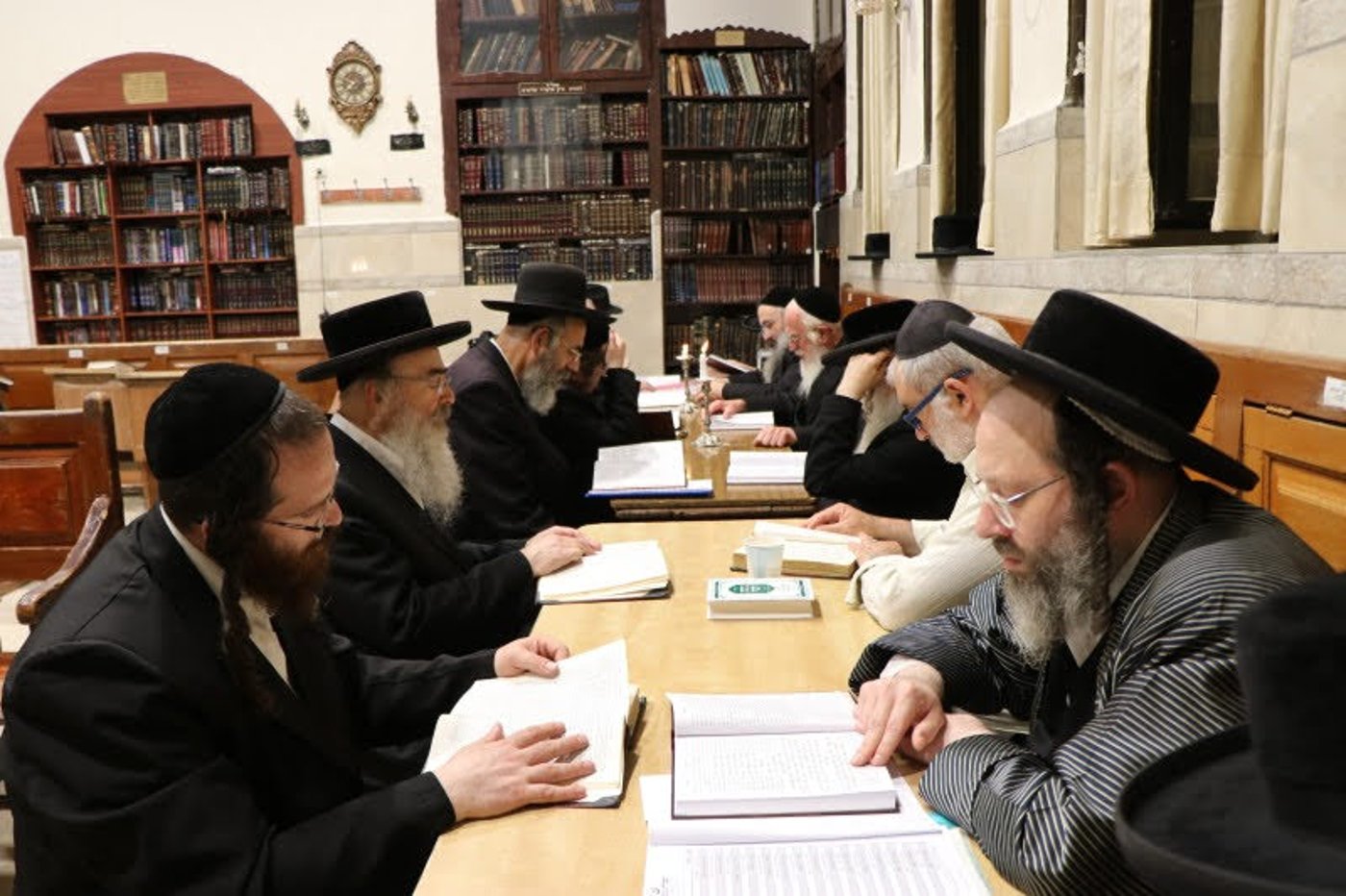 סיום ששה סדרי משנה ב'מאה שערים'