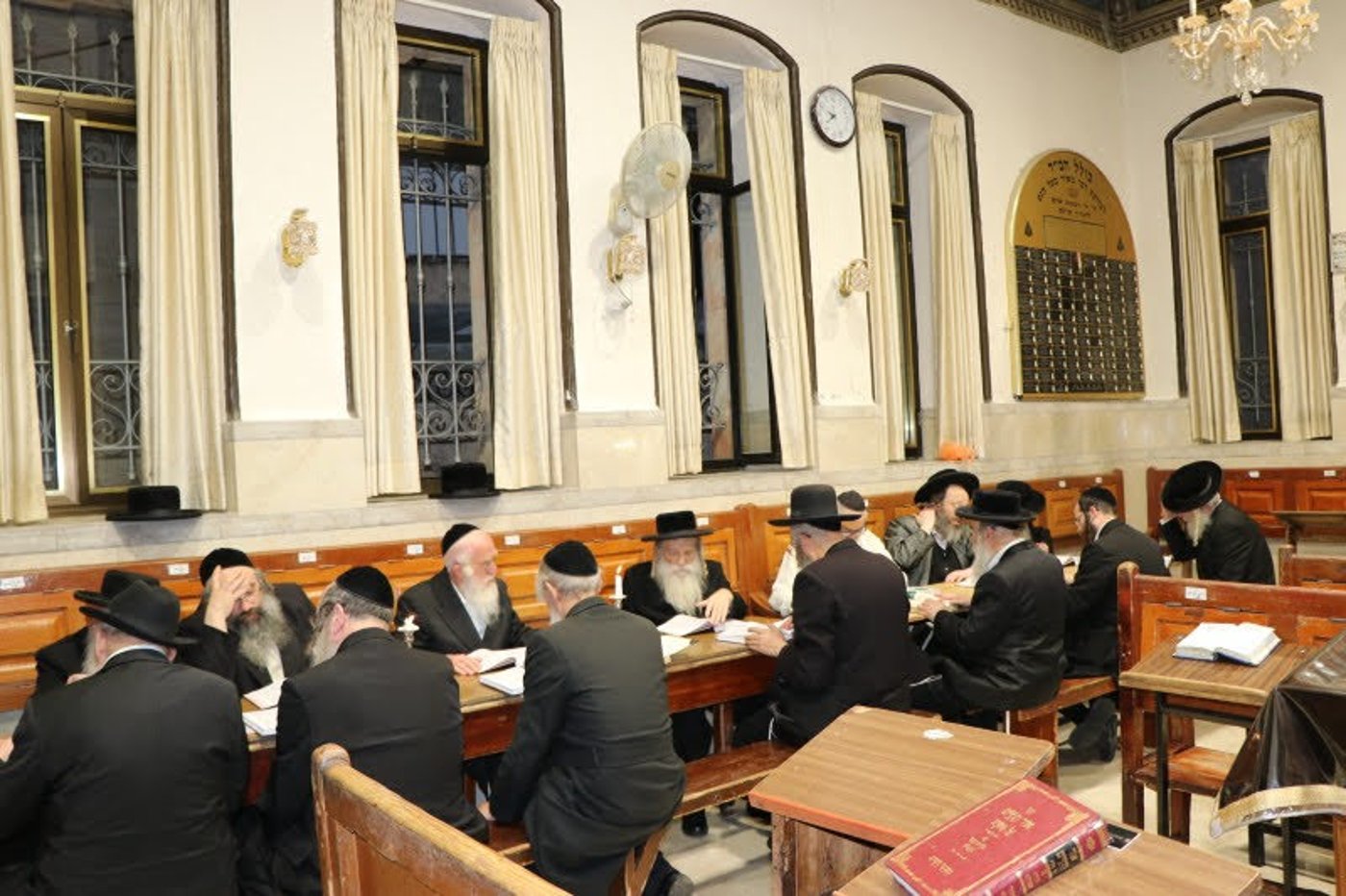 סיום ששה סדרי משנה ב'מאה שערים'